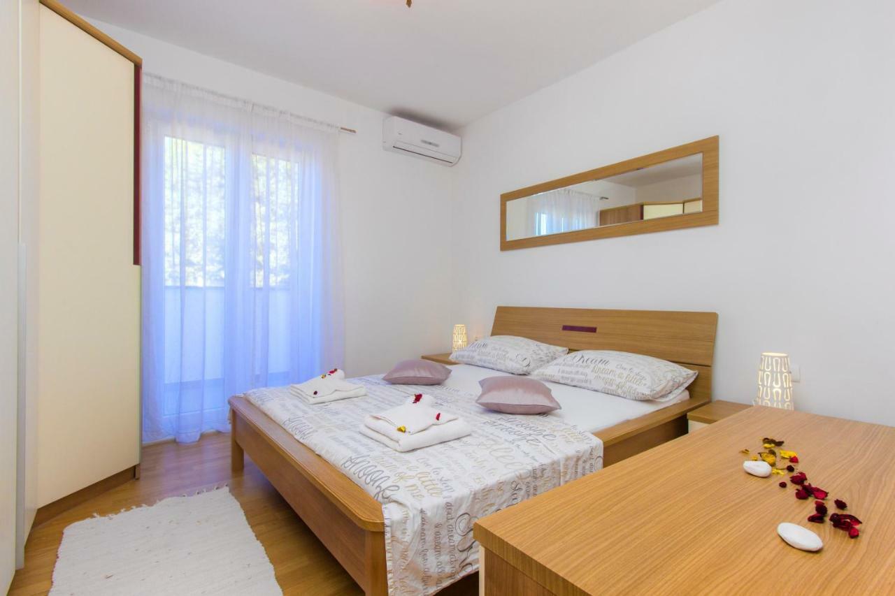 טיסנו Apartments Matea מראה חיצוני תמונה